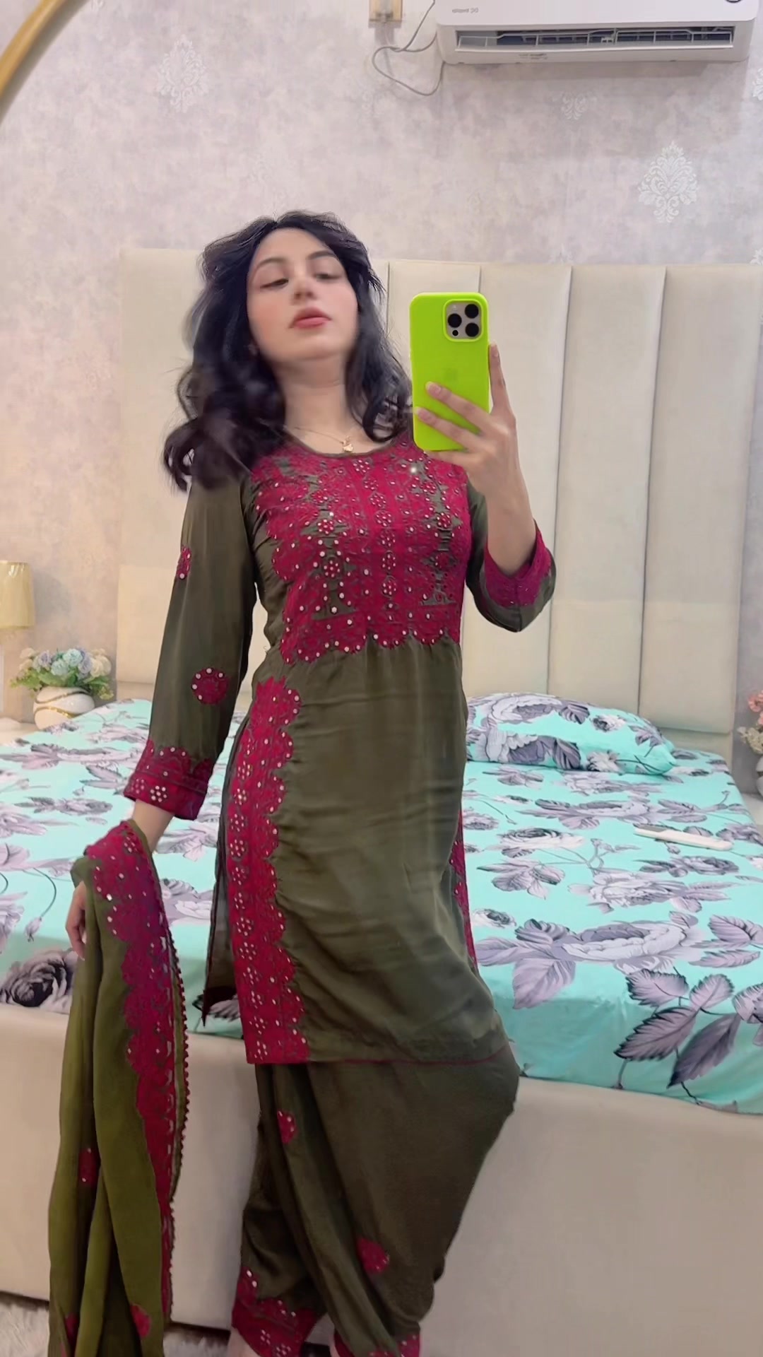 @🧚♀️AMBAR KHAN🍯🐝