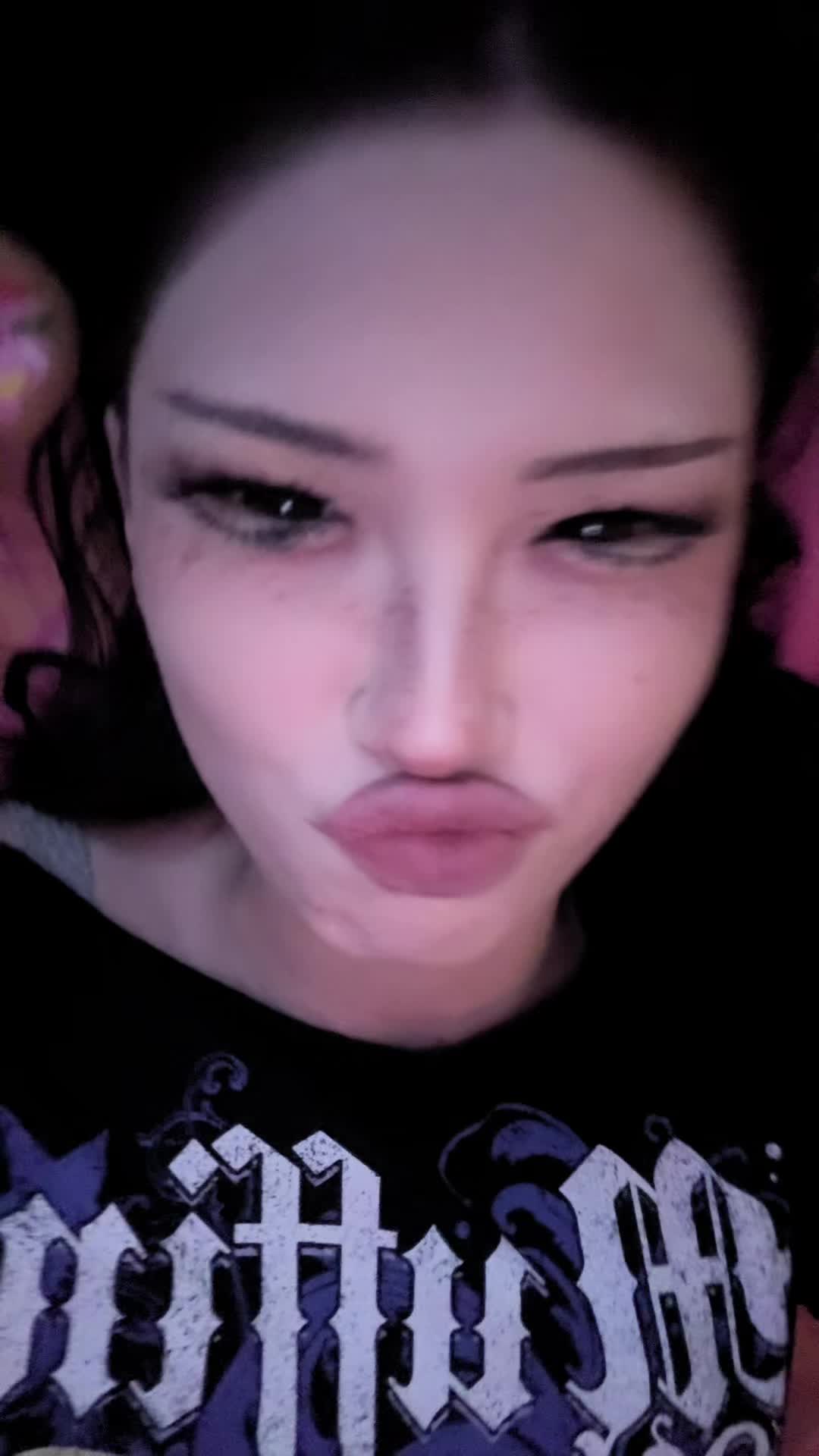 @️