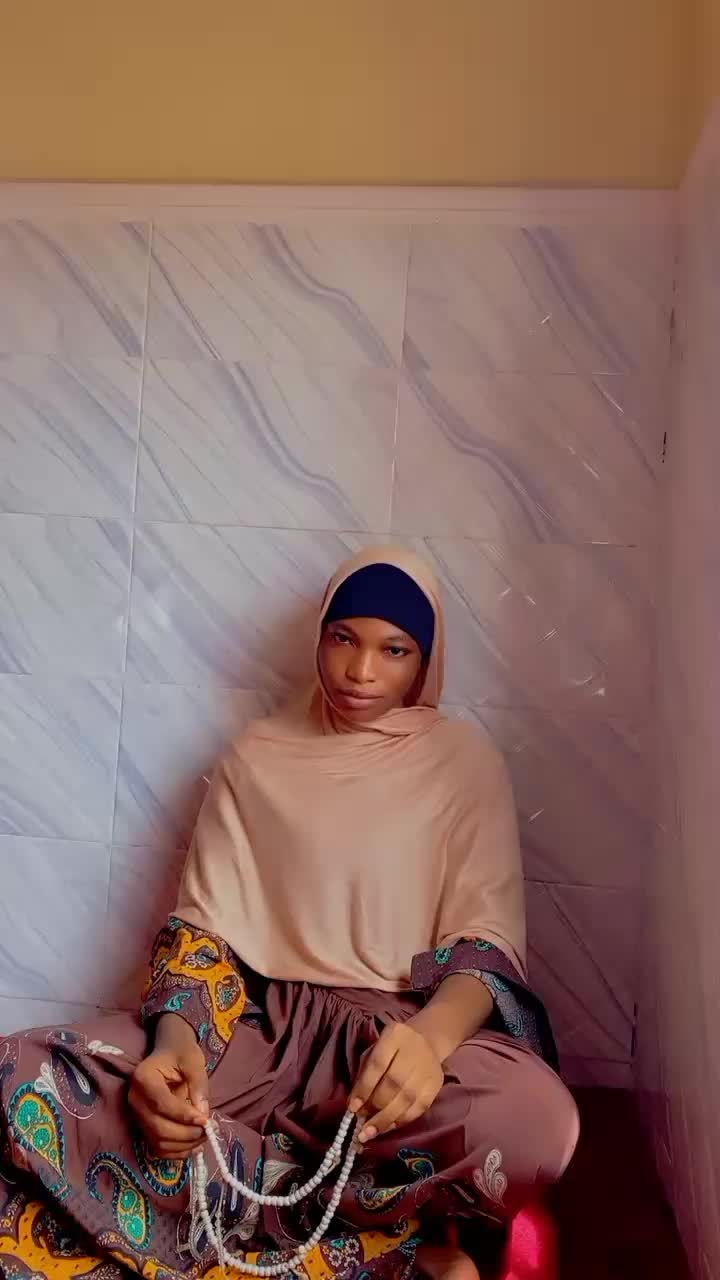 @🎀👩
