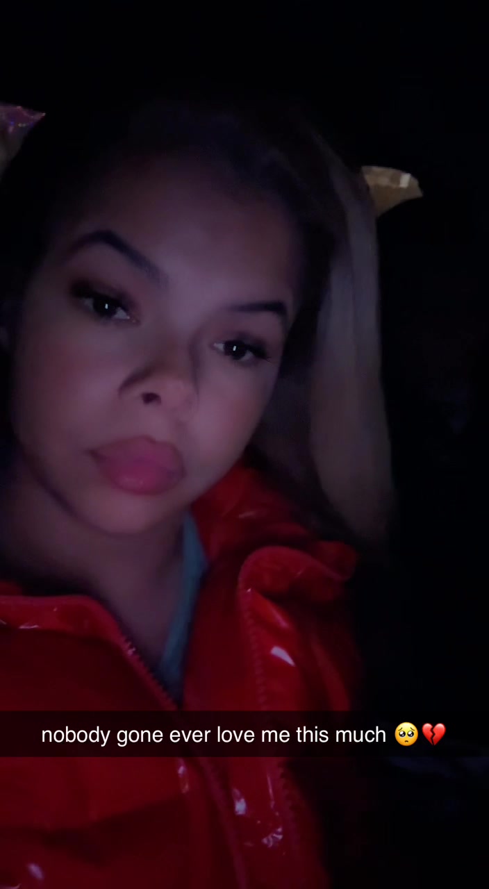 @NikkiHopson