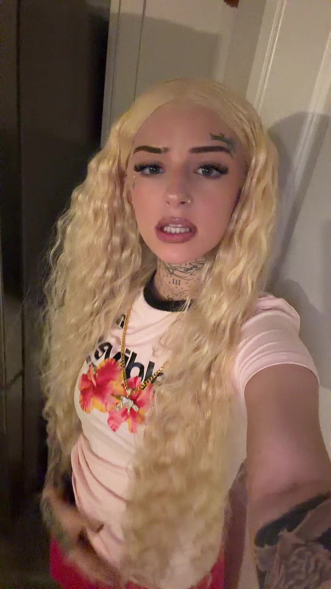 @Lilyrrrose