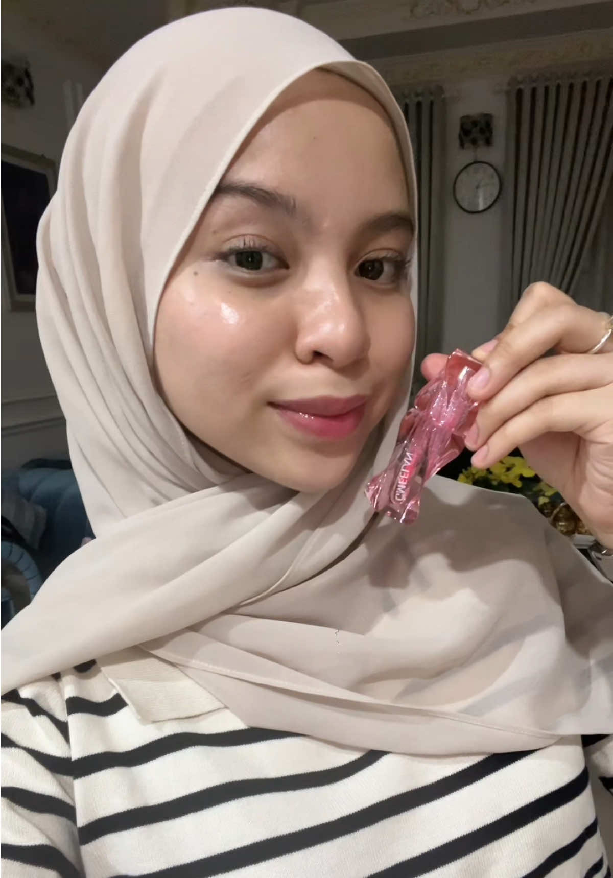 @emyeeraa