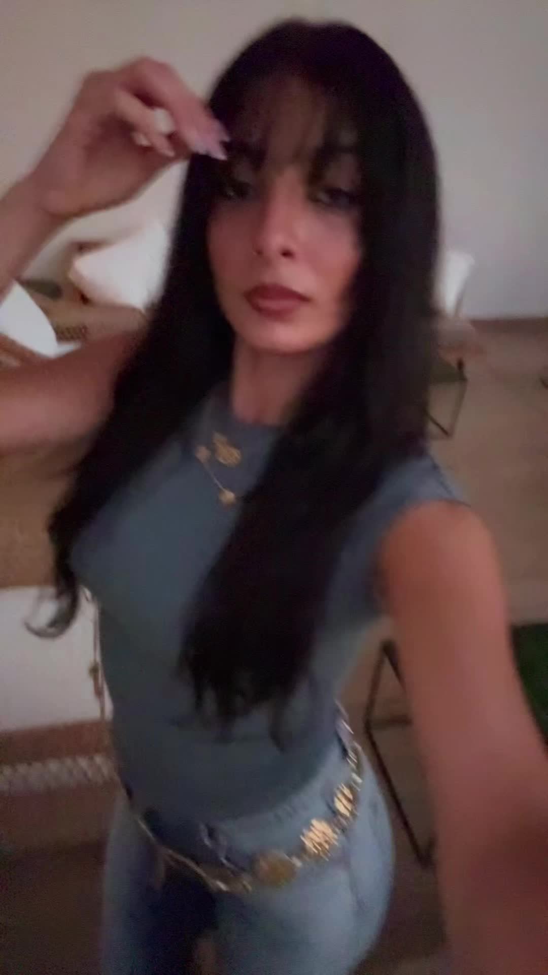 @Sabrina