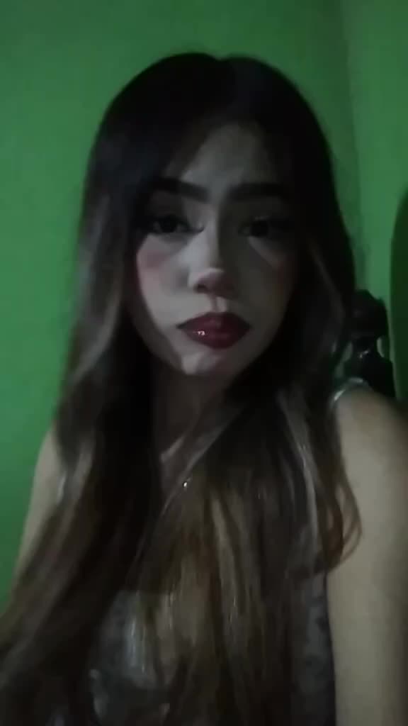 @😻