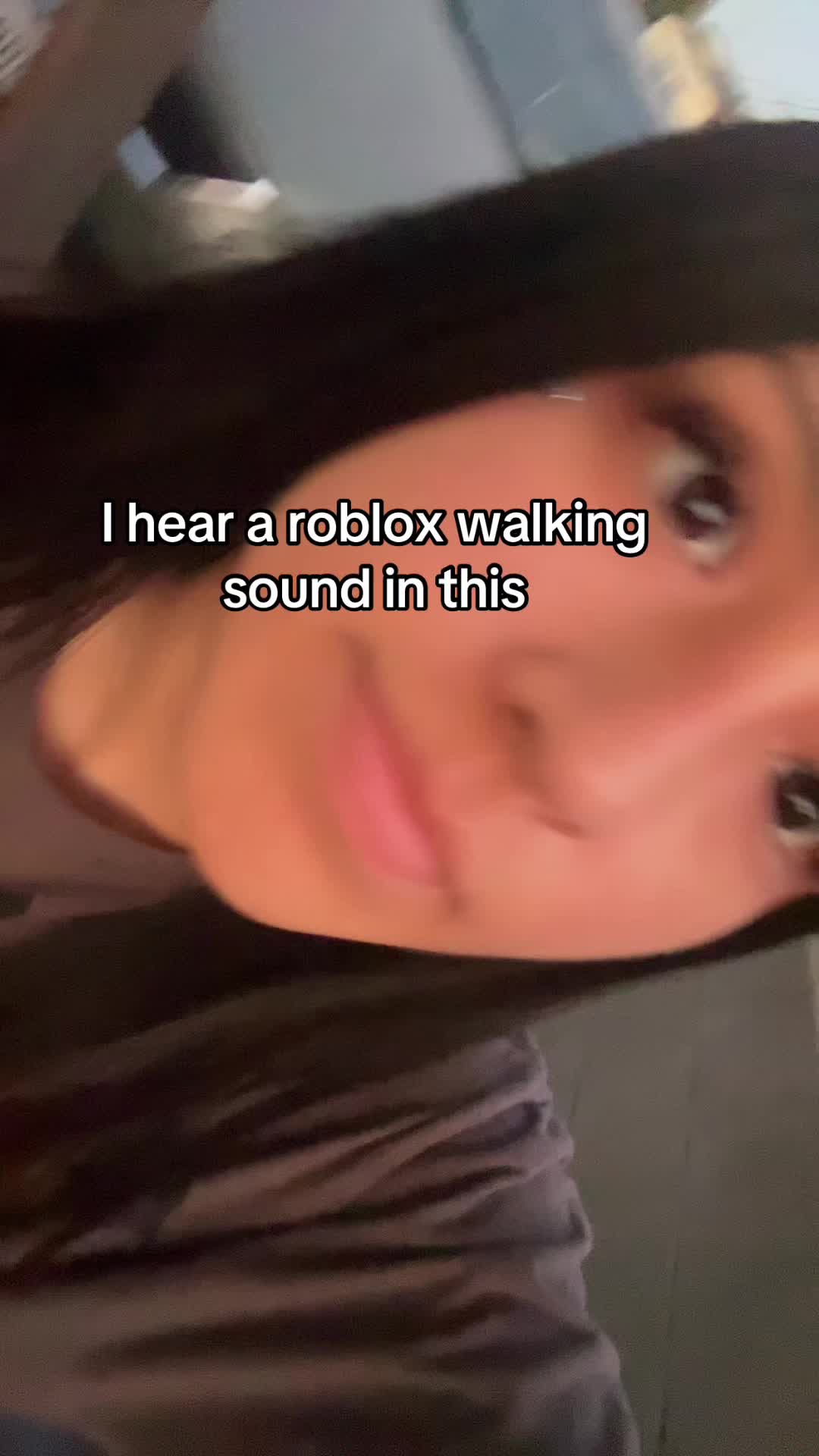 @𖣂