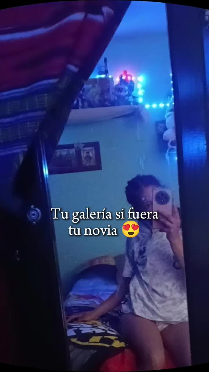 @Verónica León