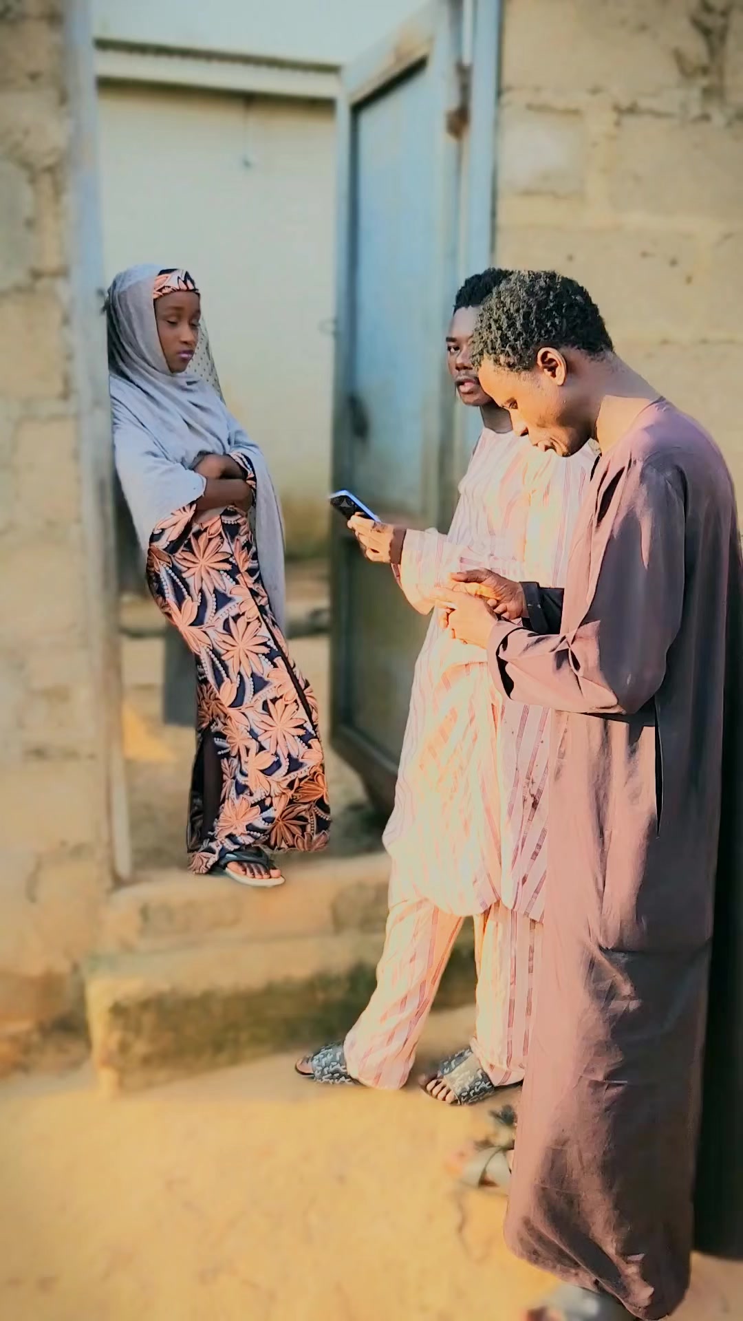 @mai kwaila ne saikadaure