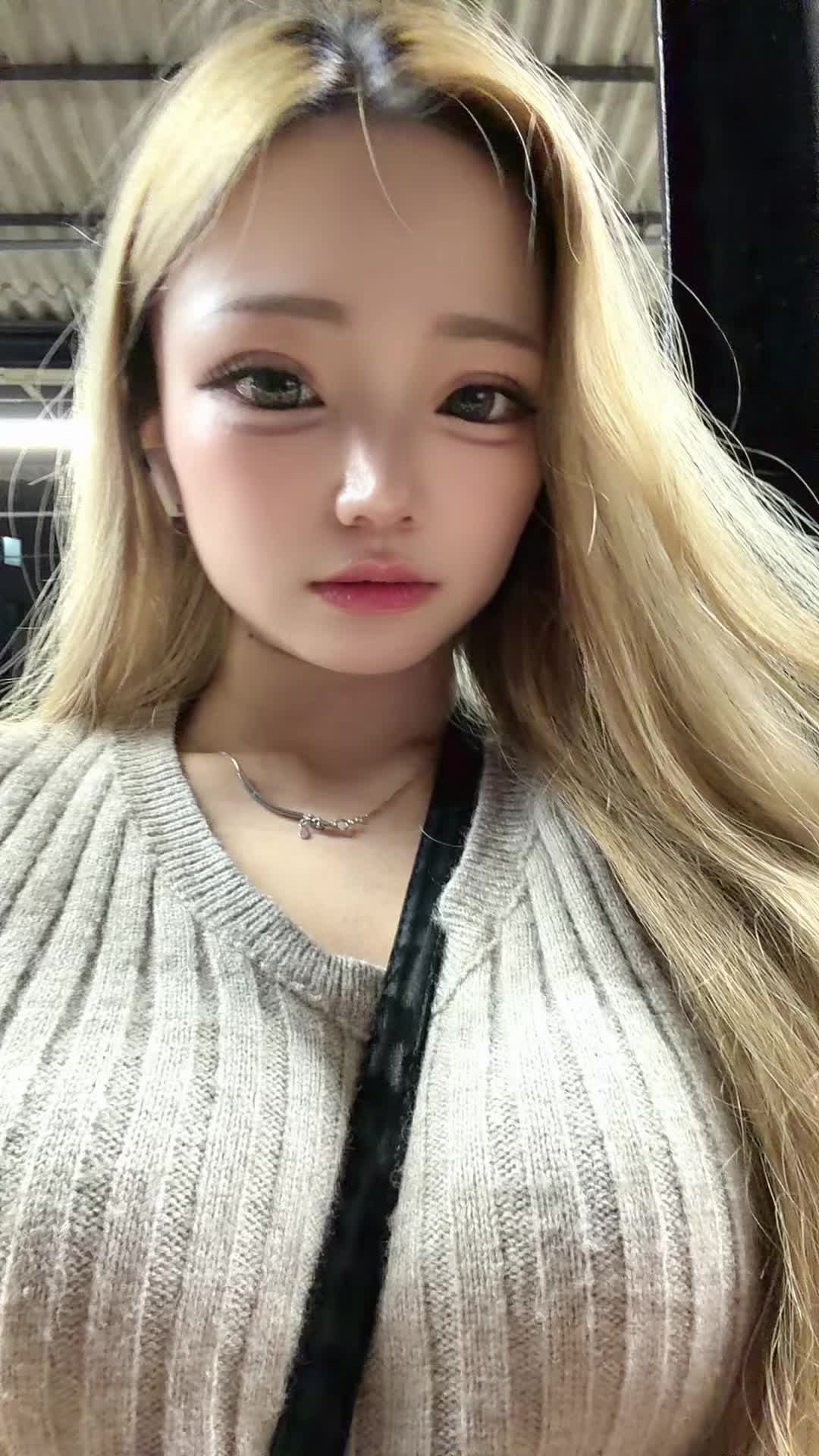 @。