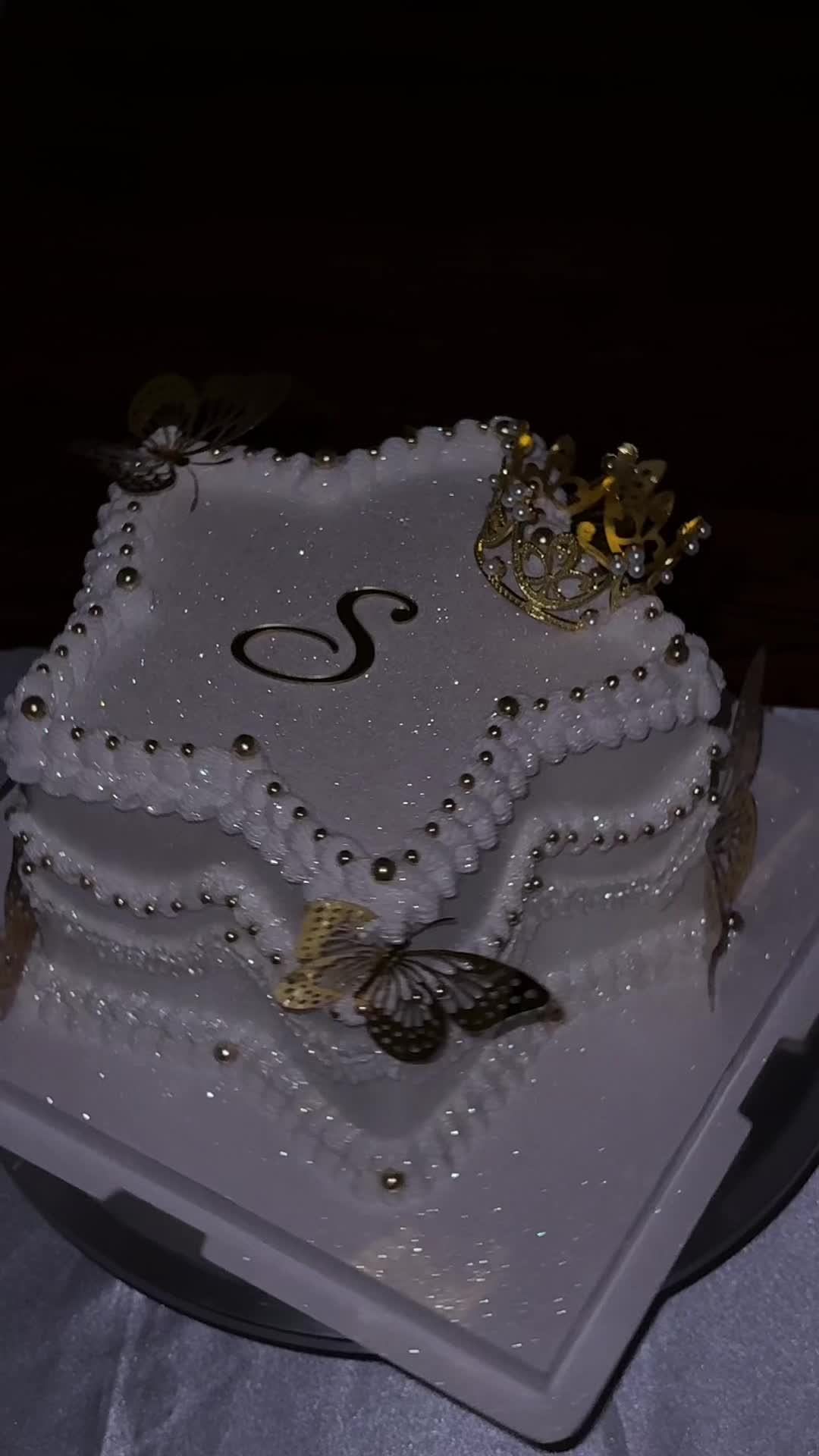 @Andrea’s Cakes