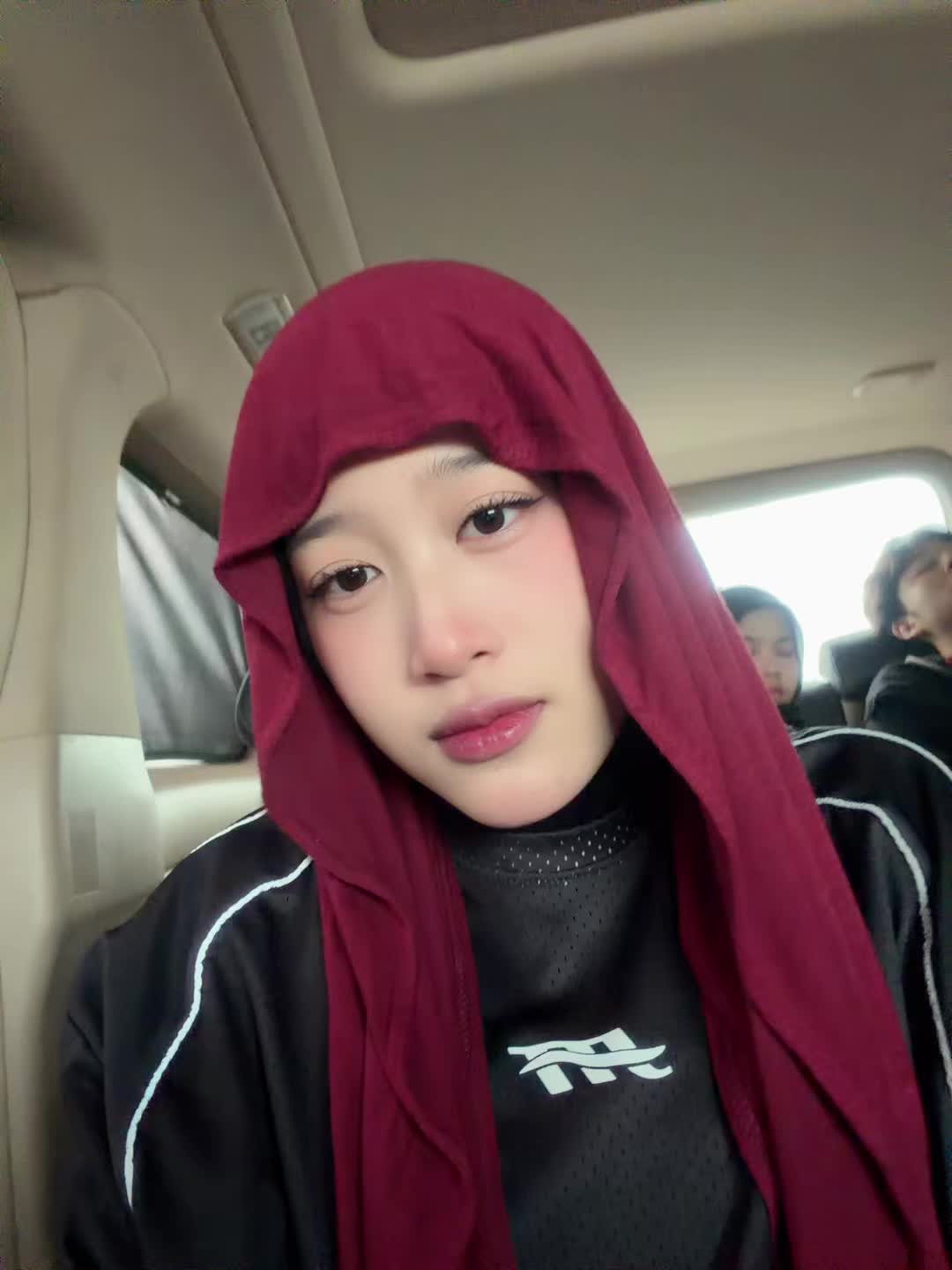 @khayyiee