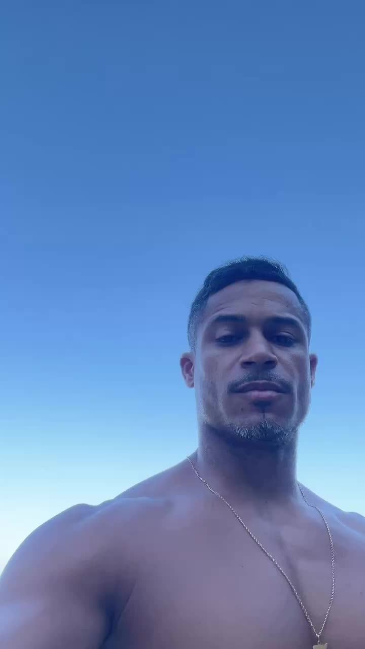 @Lux14