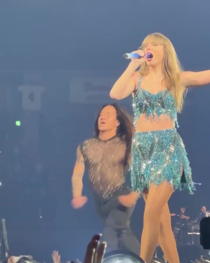 @𓂃꙳⋆videos from the eras tour