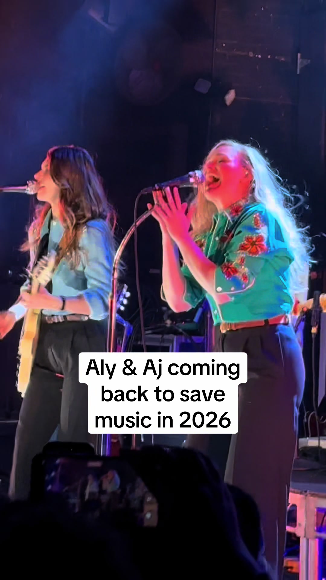 @all.about.aly&aj