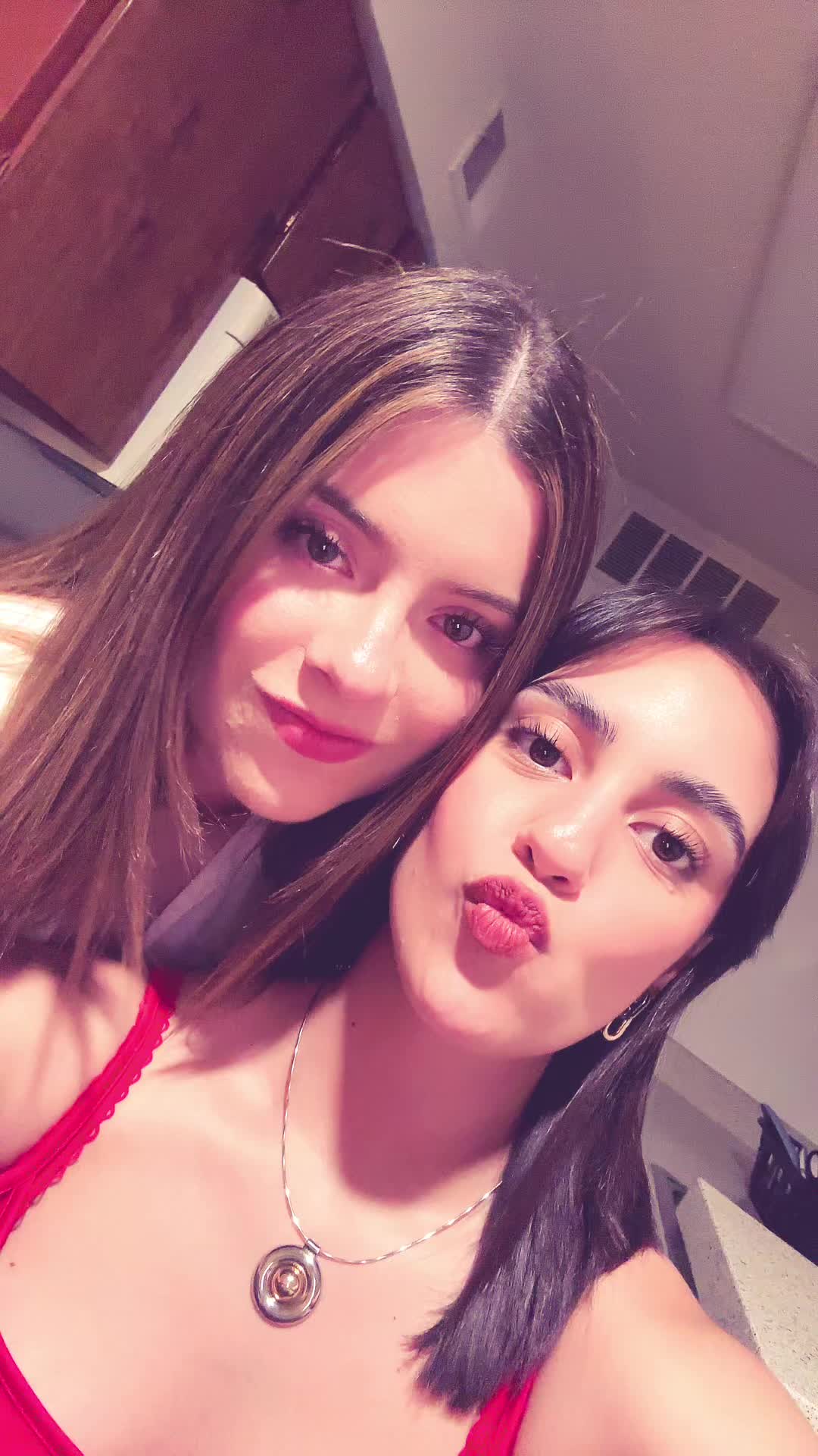 @isabella