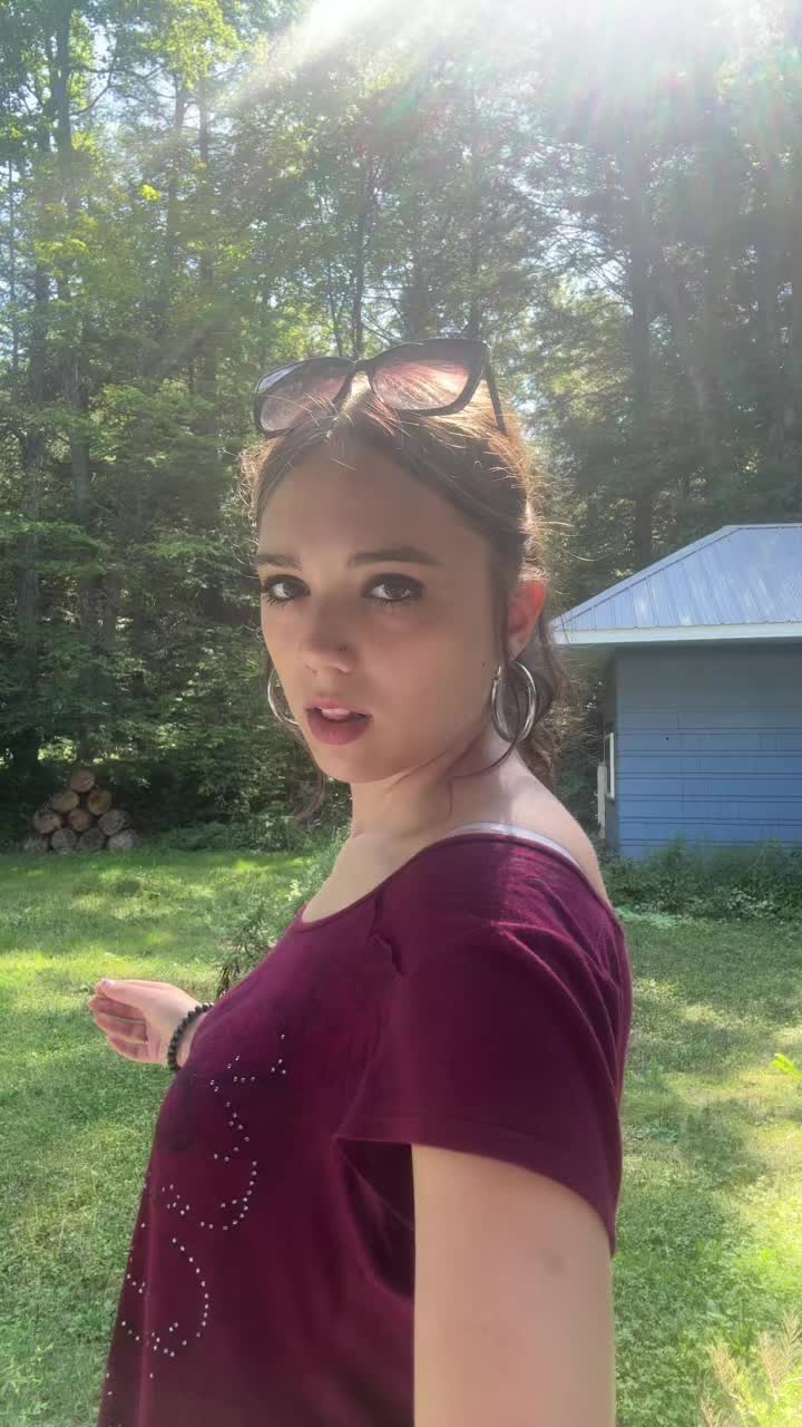 @ellieerosemaryy
