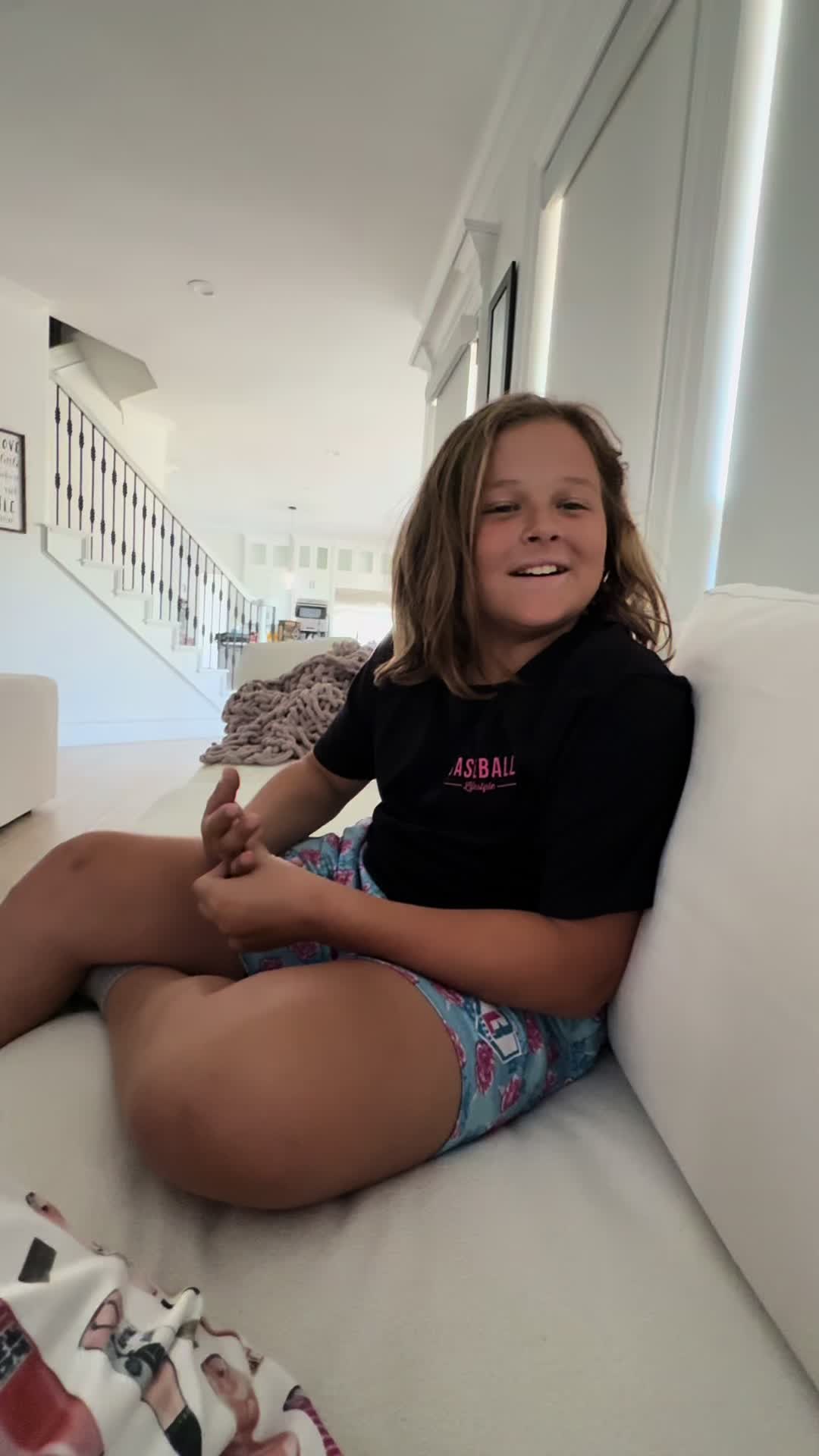 @HelloBri