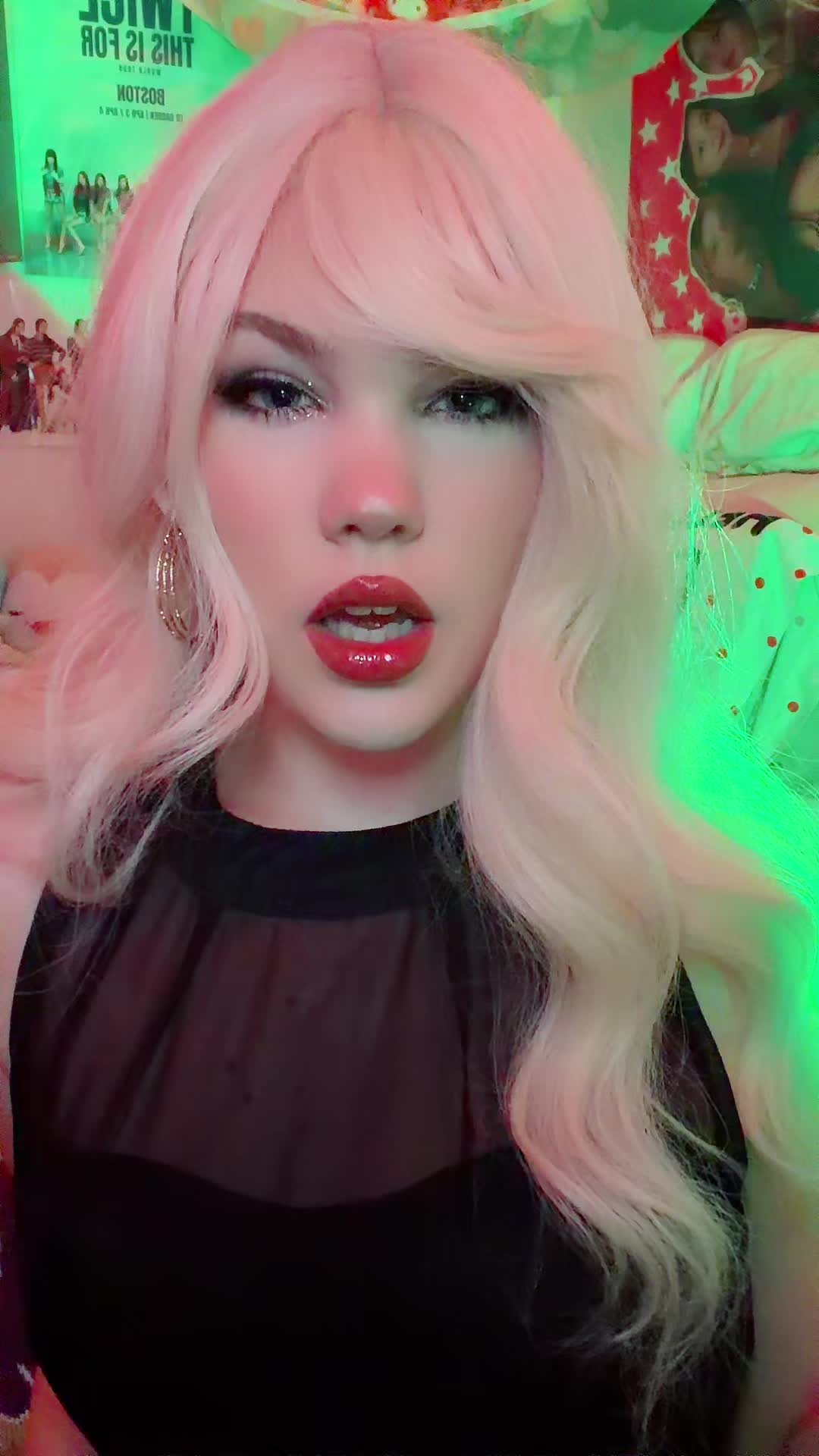 @bunnygirllily