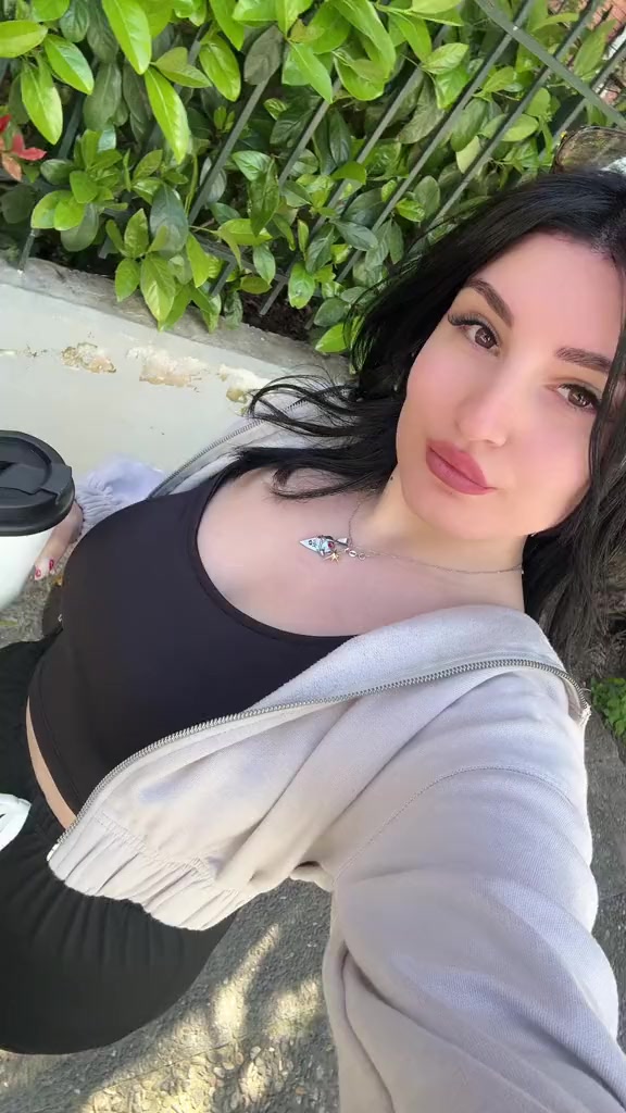 @Μαύρη Γάτα 🐈⬛ 🇬🇷 🇬🇪