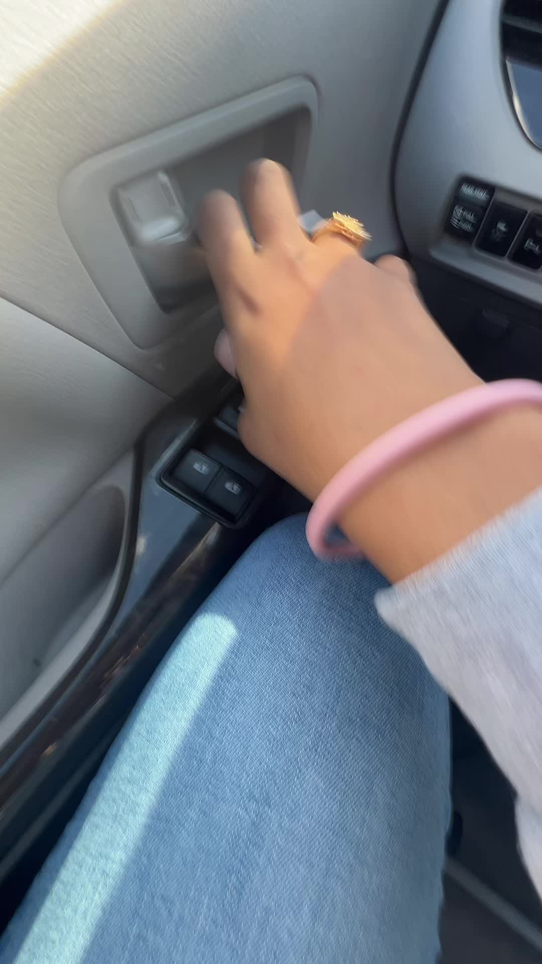 @Moneybagmo