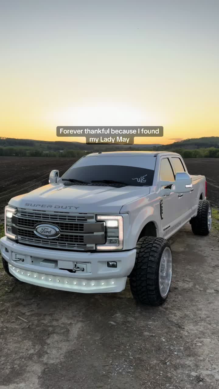 @TheWhitePlati