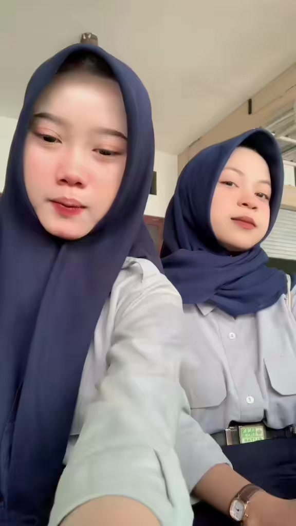 @aayaaawwww