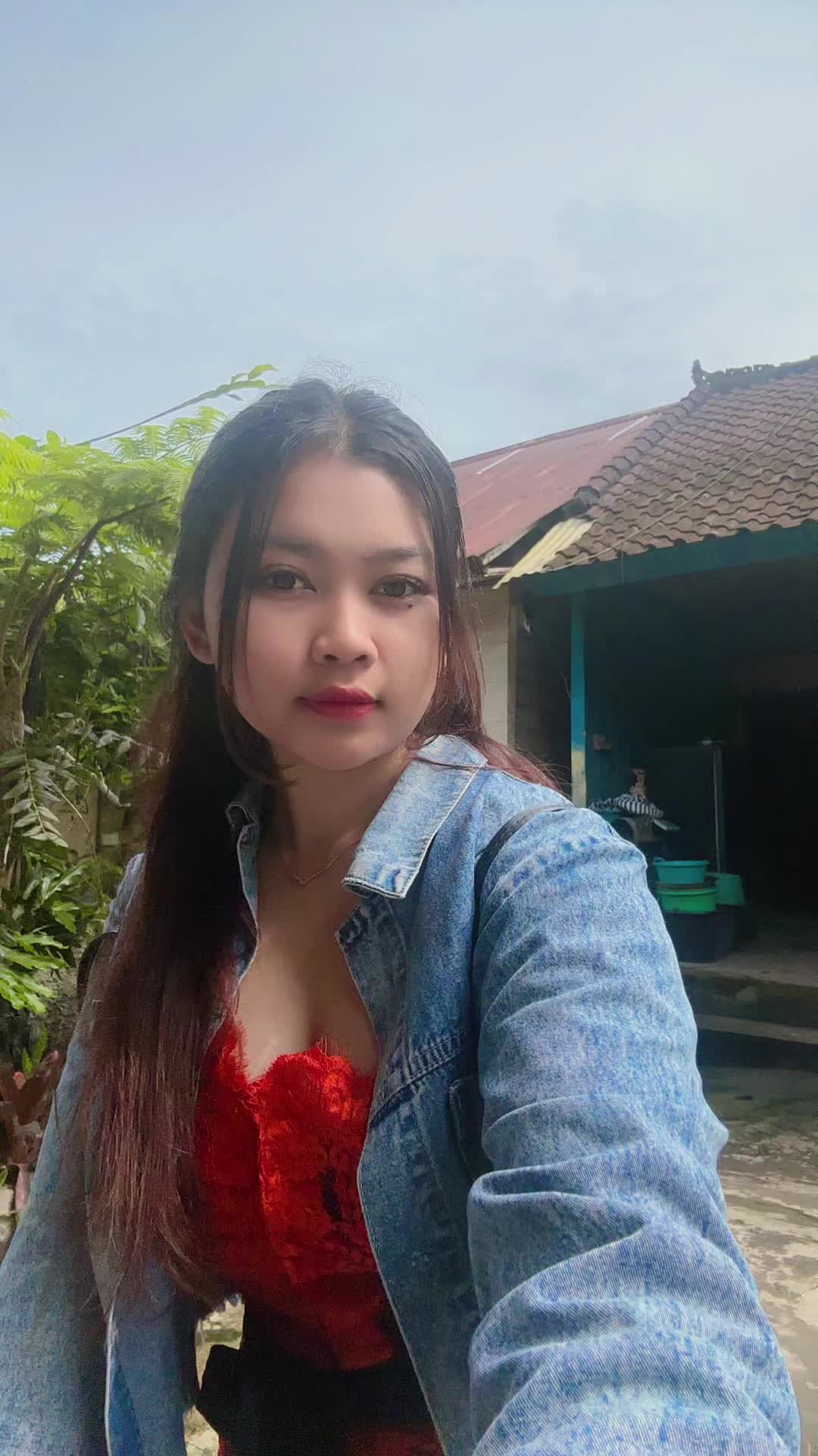 @lilisapriliaa