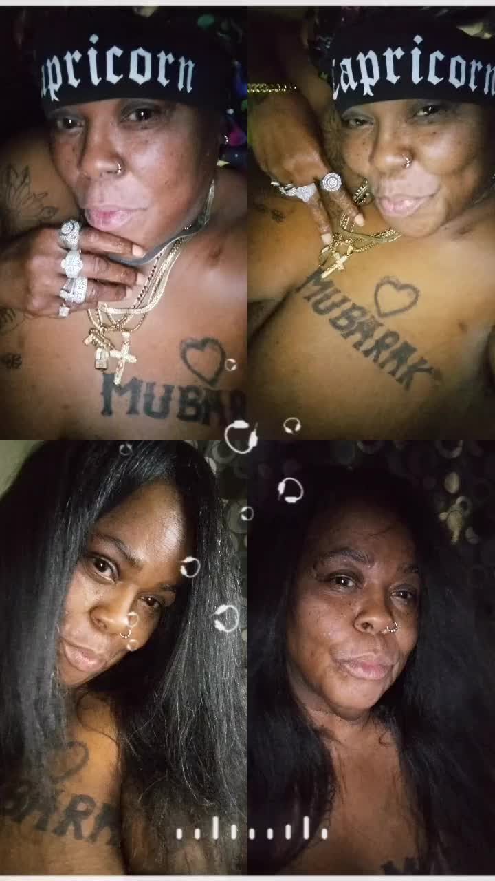 @all hail to the queen 👑🖤👑