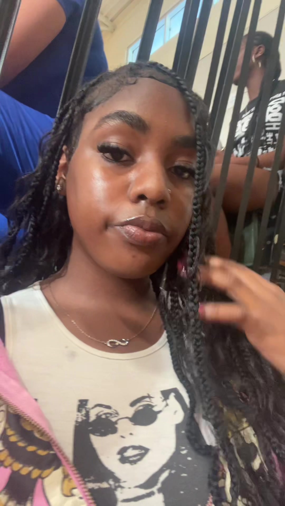 @Cam🥳✌🏾