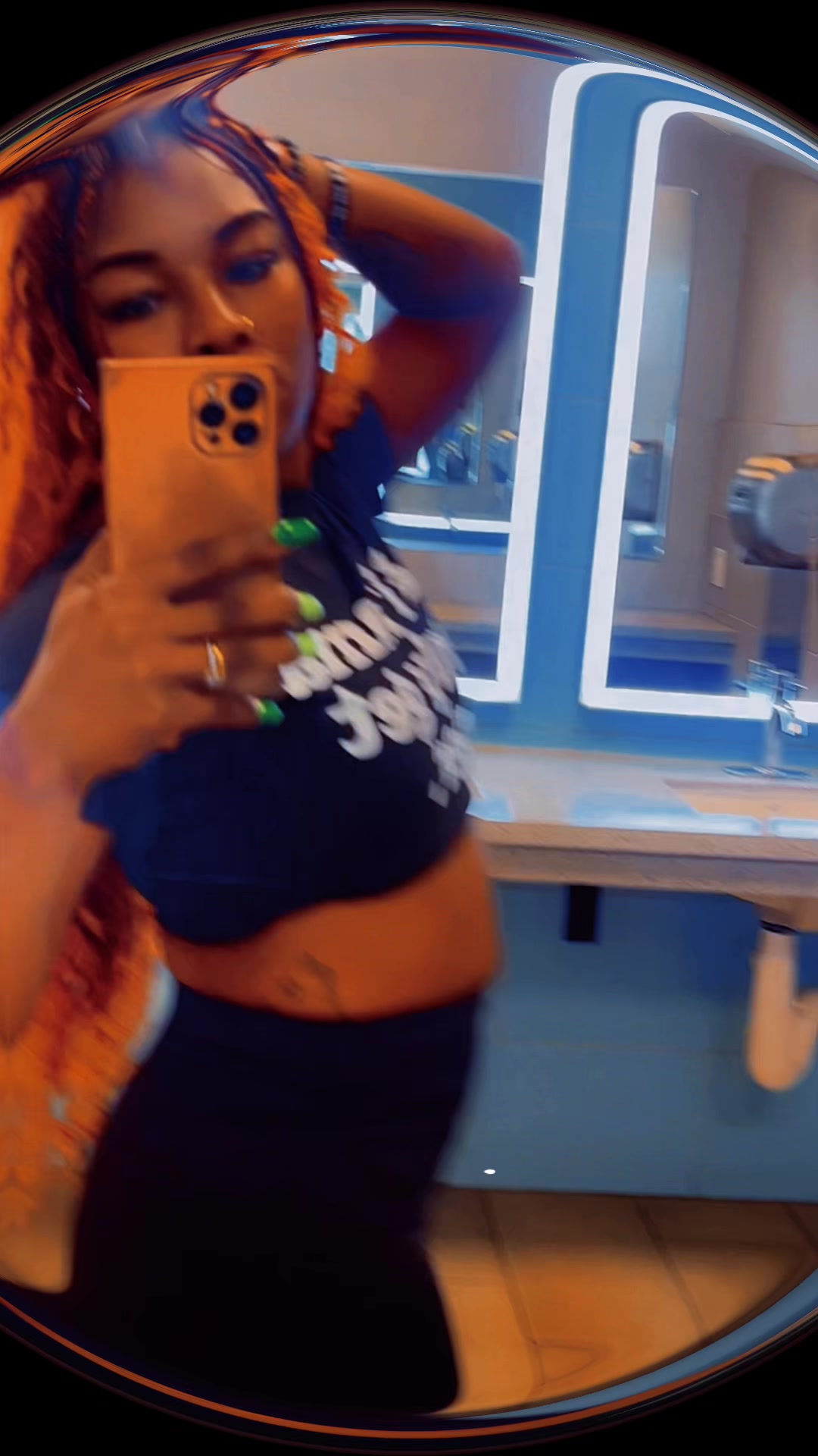 @E-B-O-N-I🧚🏾🧚🏾♀️🧚🏾♂️