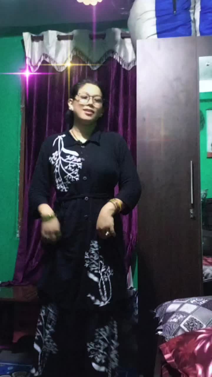 @करिश्मा श्रेष्ठ🇳🇵