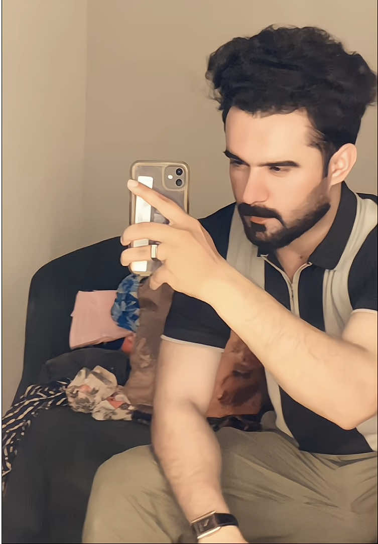 @Kʜɪᴢᴇʀ🔛🔝