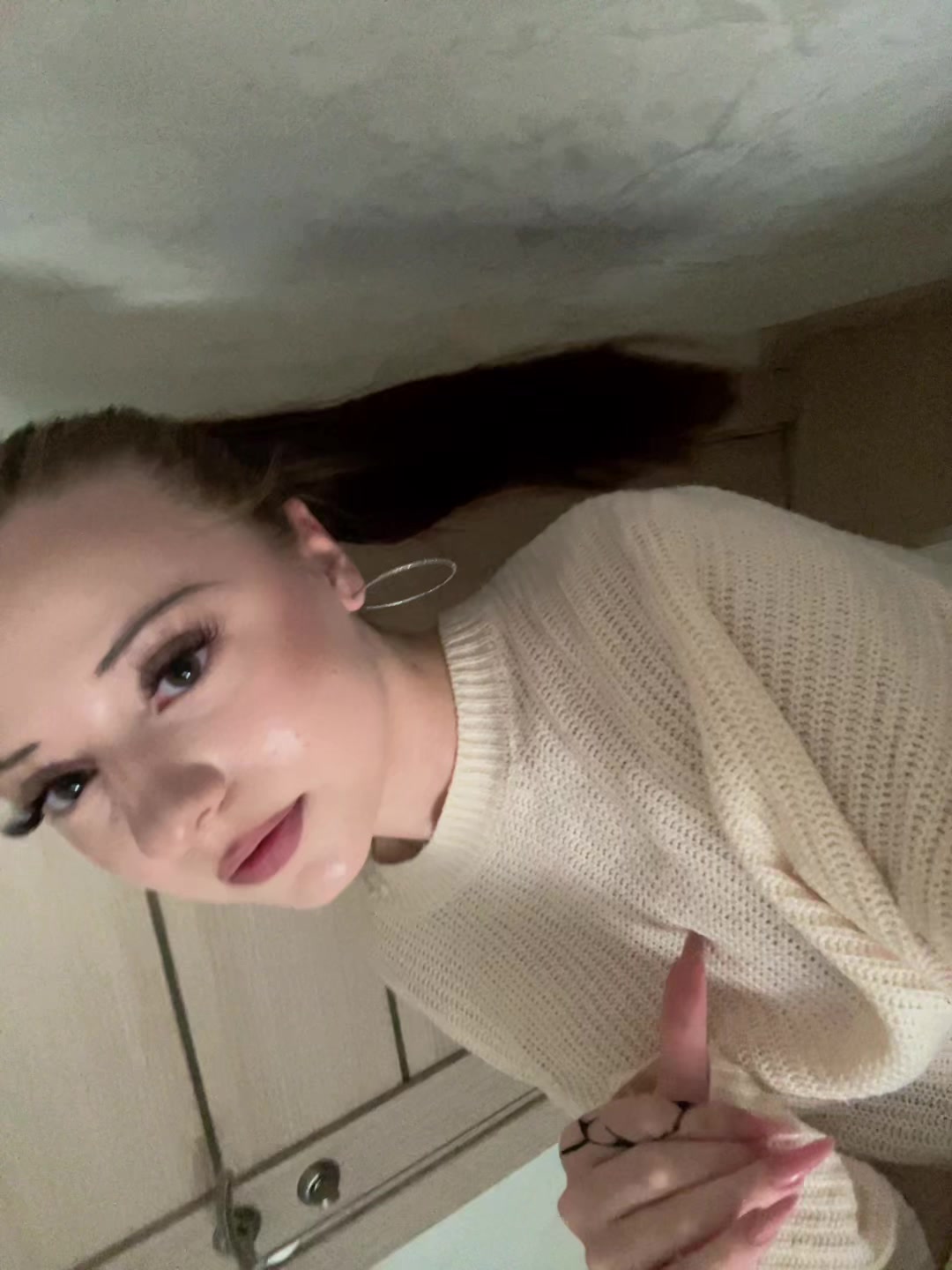 @Persikova