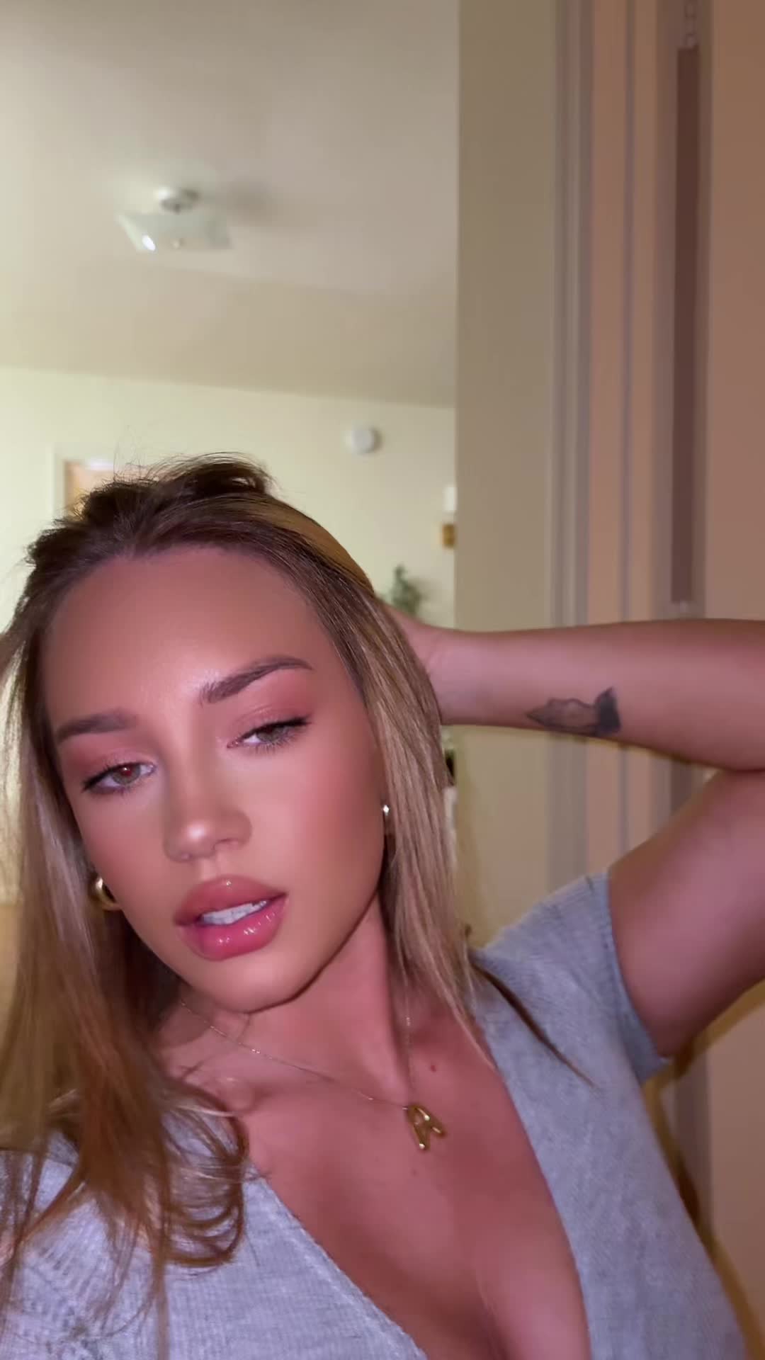 @angelaa.renae