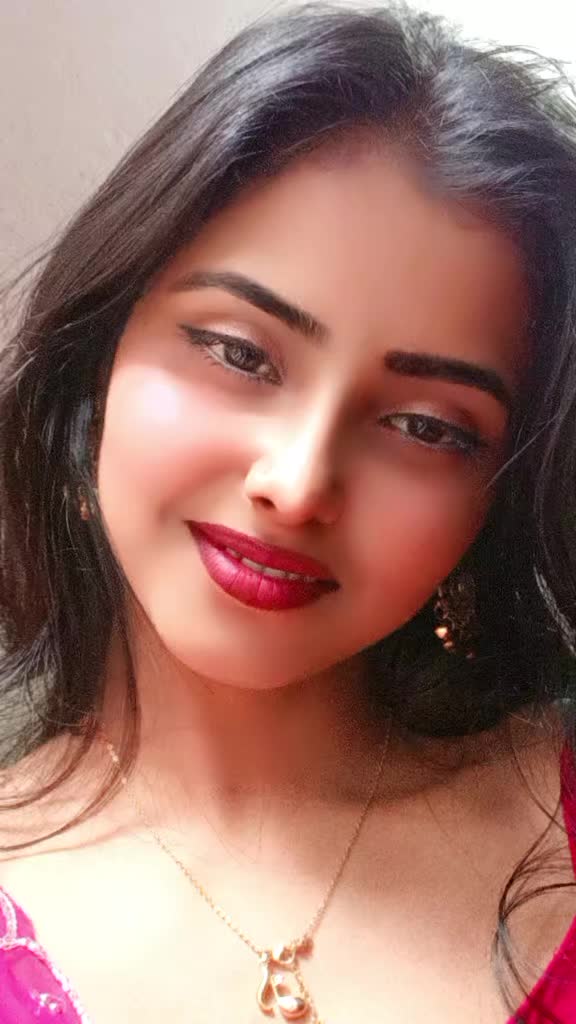 @rakhi thakur🌸🕊️