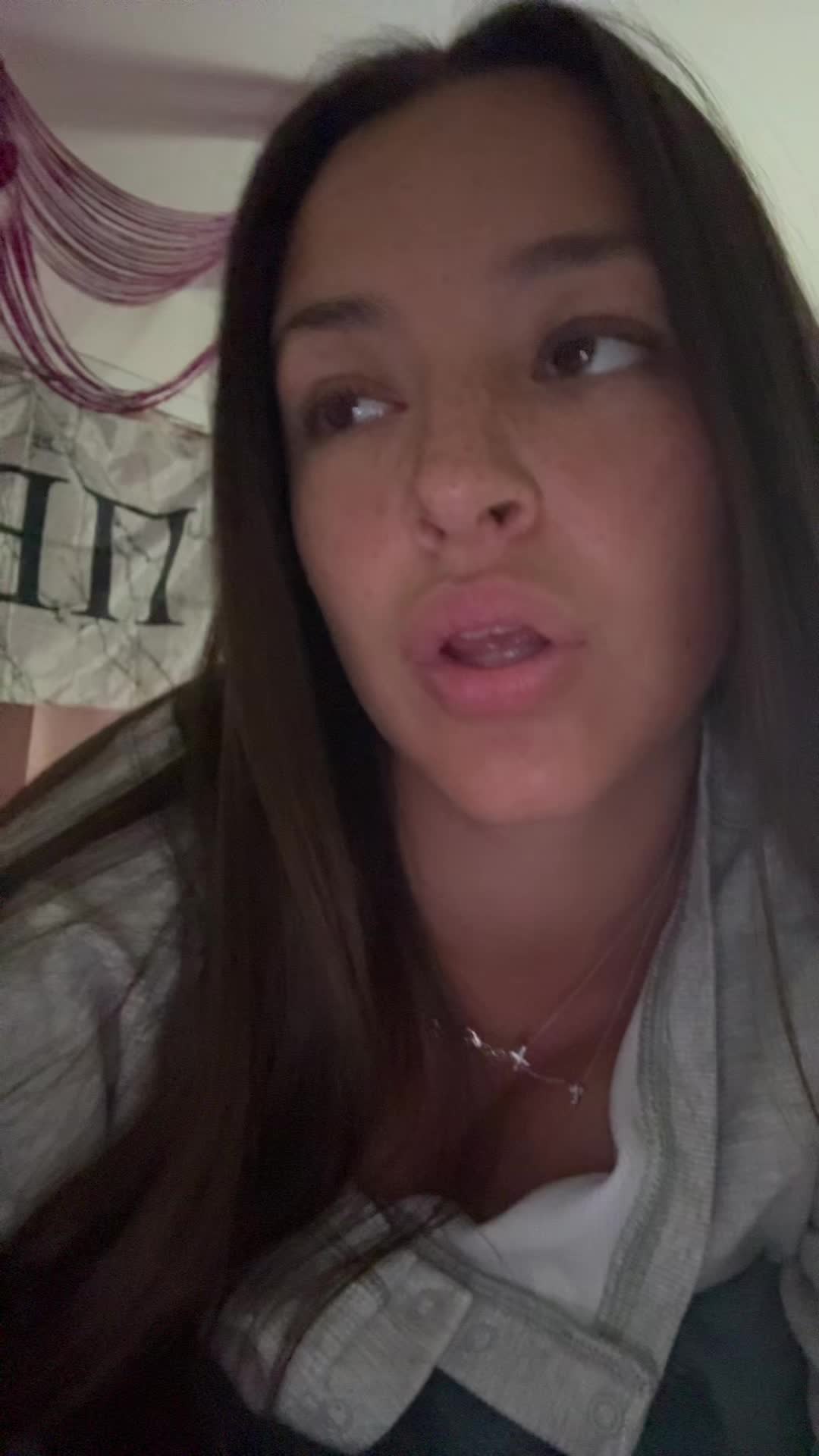 @X <3