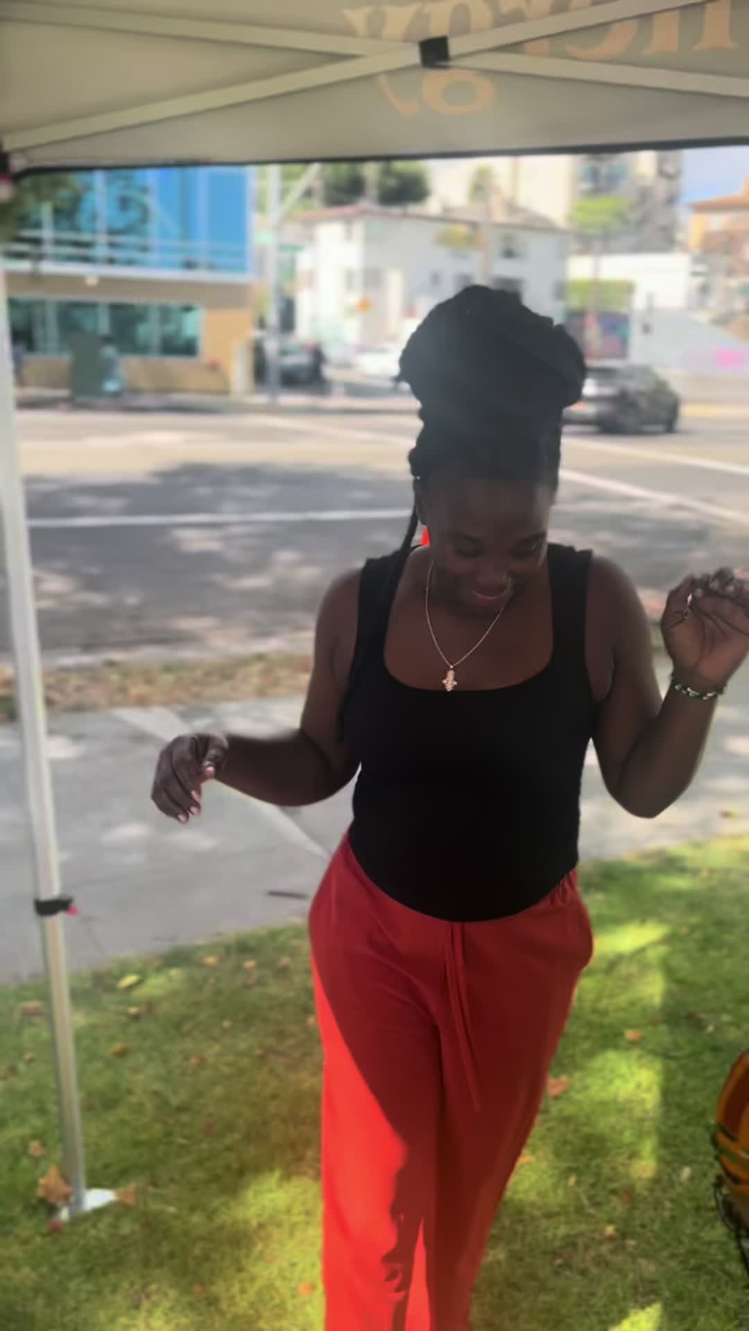 @Whatsmyvibe