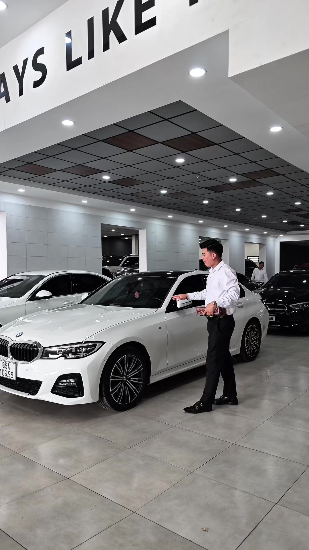 @TÂN XE LƯỚT