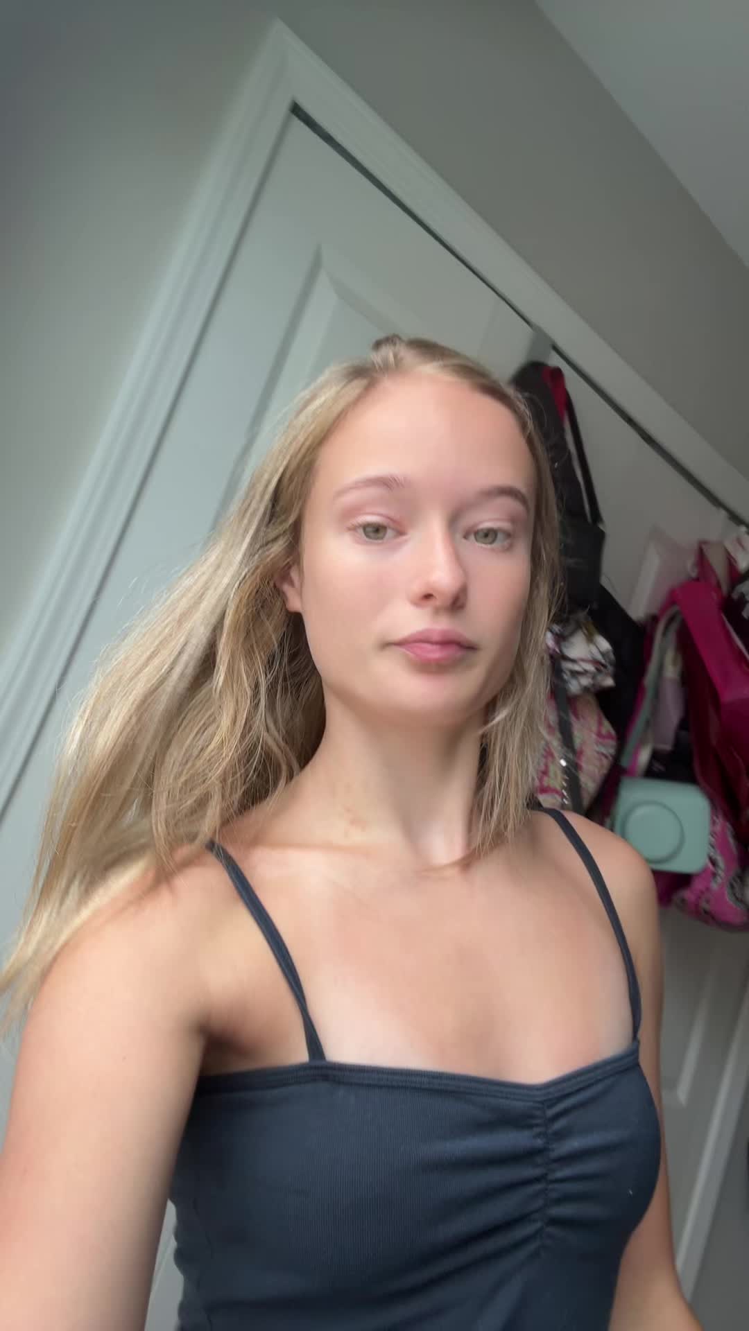 @Lucy_marrie09