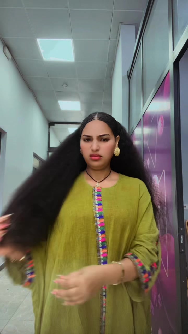 @Alemtsi_Yeňealem