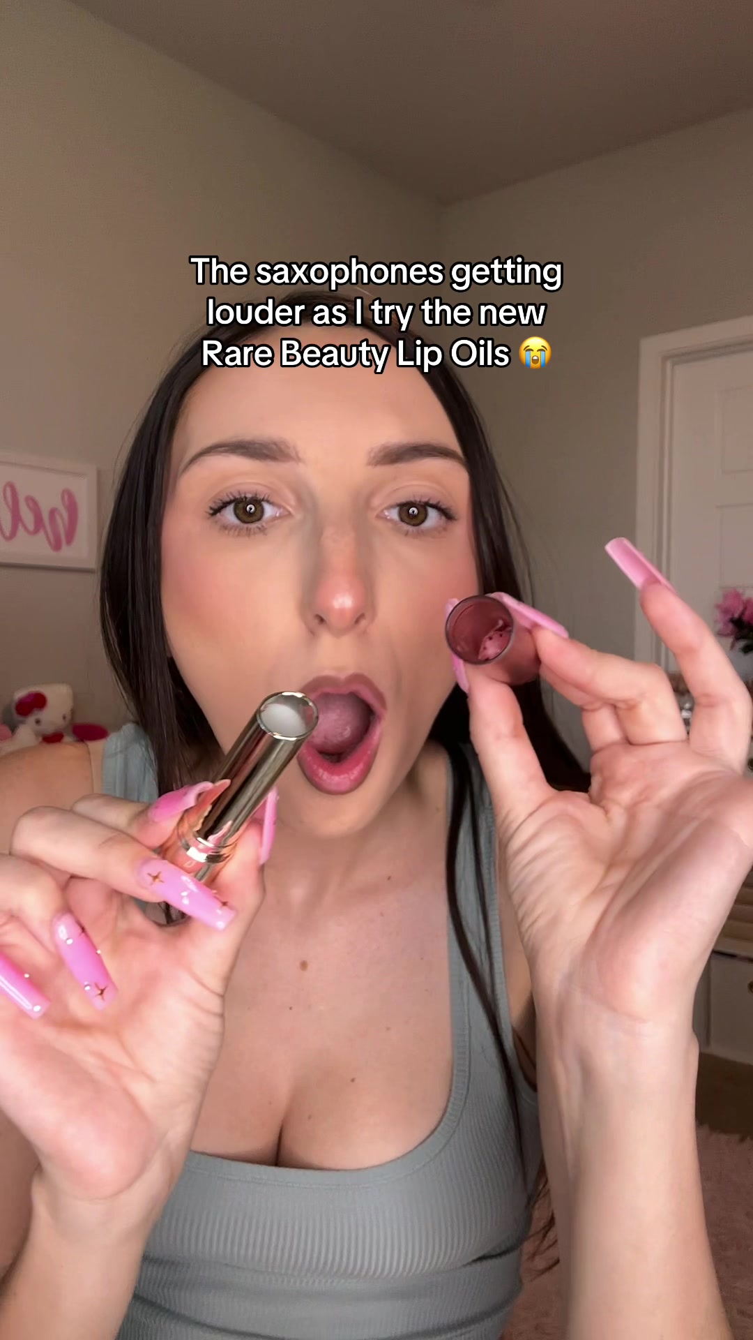 @ItsAlexisSimone