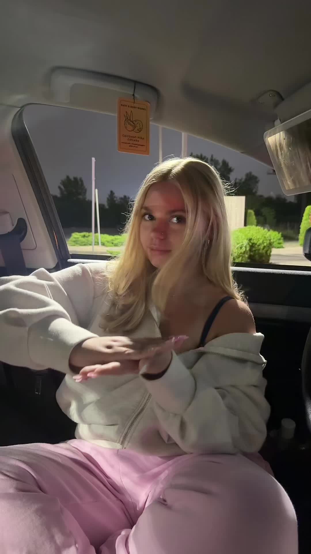 @🤓