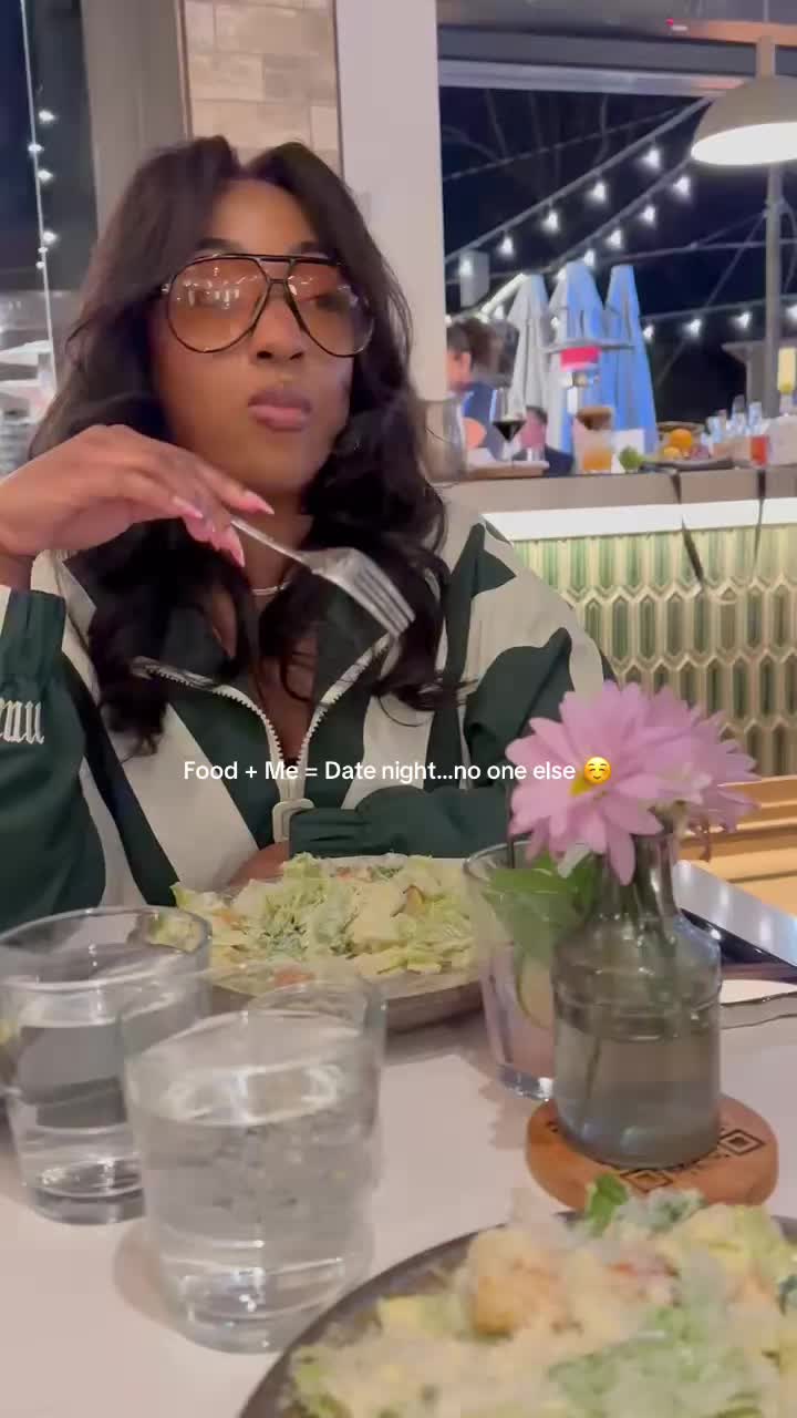 @TheAyannaJo