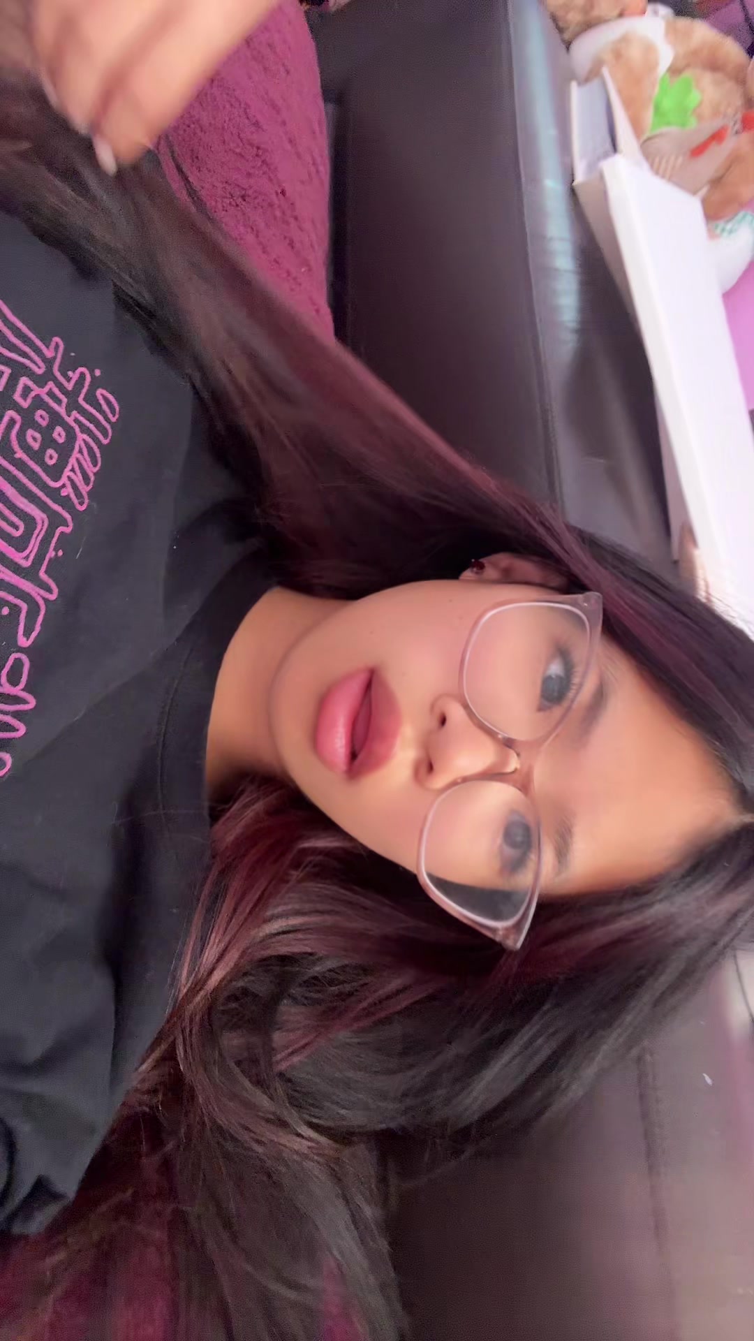 @…