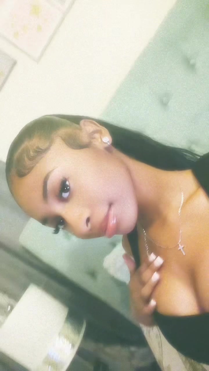 @Milan Ayanná