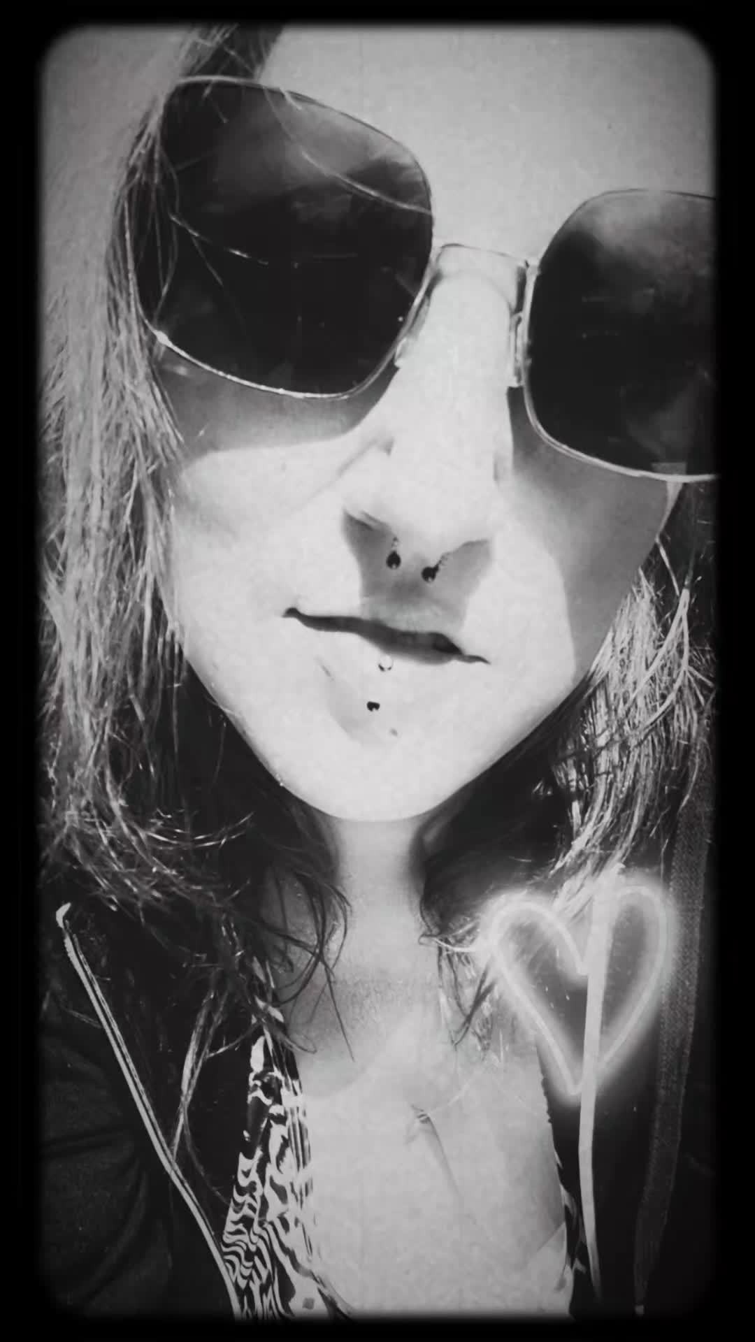 @☆🦋Yvi🦋☆ Mc Brown