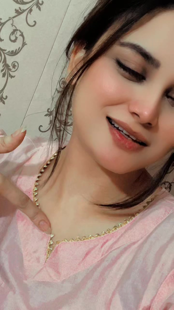 @Emaan🕊️✨