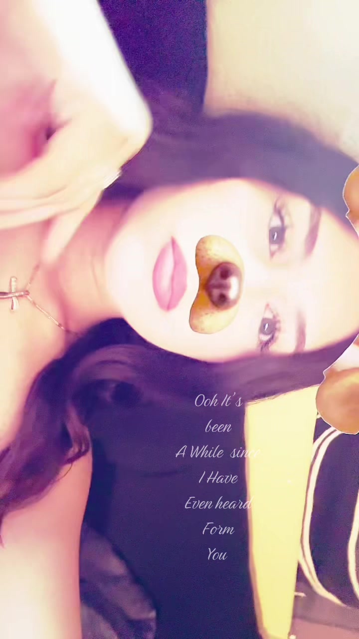 @•
