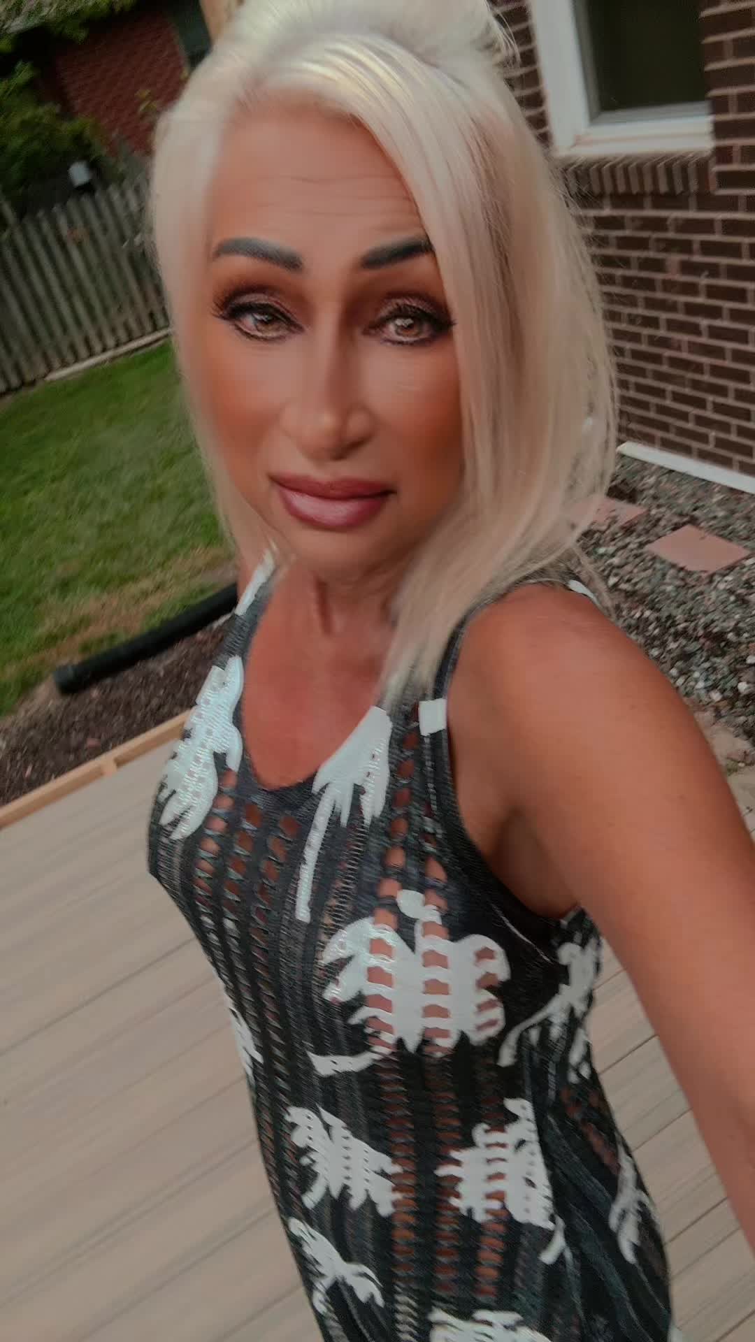 @Tena