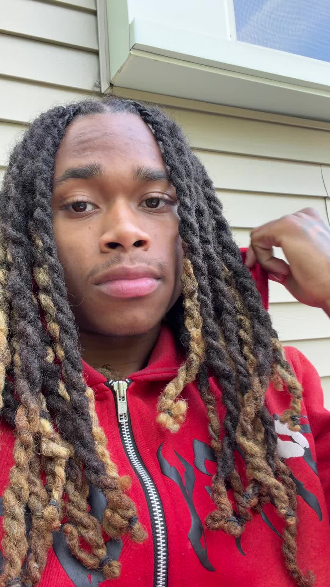@Dee🔥🦁
