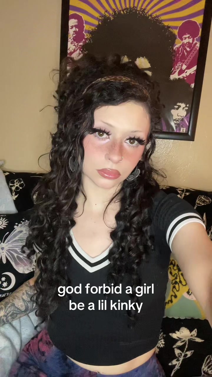 @alexis bones🔪🖤